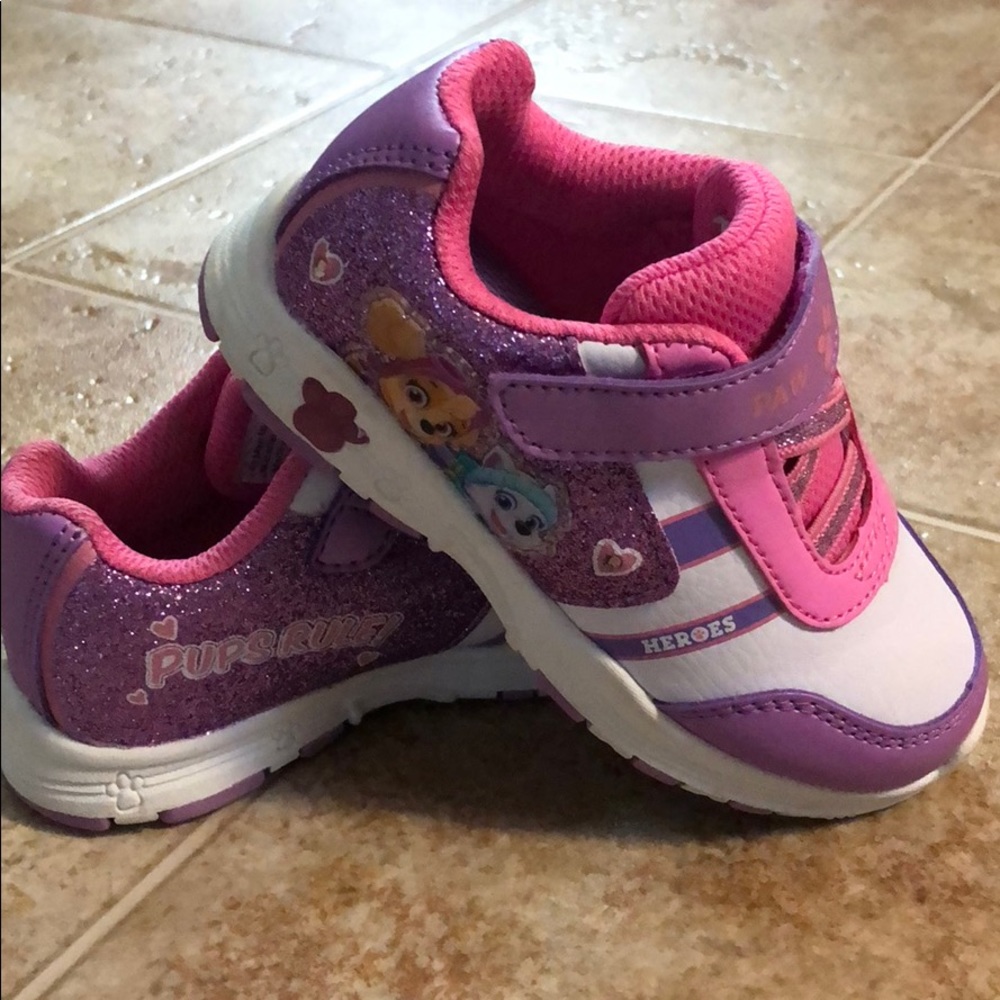 Toddler Size 7 Light Up Paw Patrol Shoes